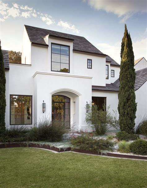 white stucco house designs